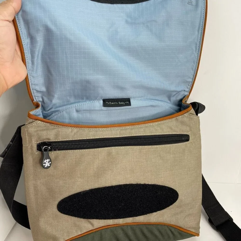 Crumpler McBain`s Baby Large Messenger Laptop Bag Green‎